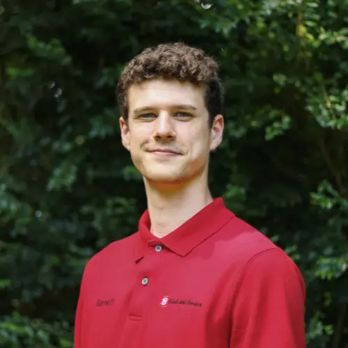 A profile picture of Garrett the lead installer at Blinds and Borders