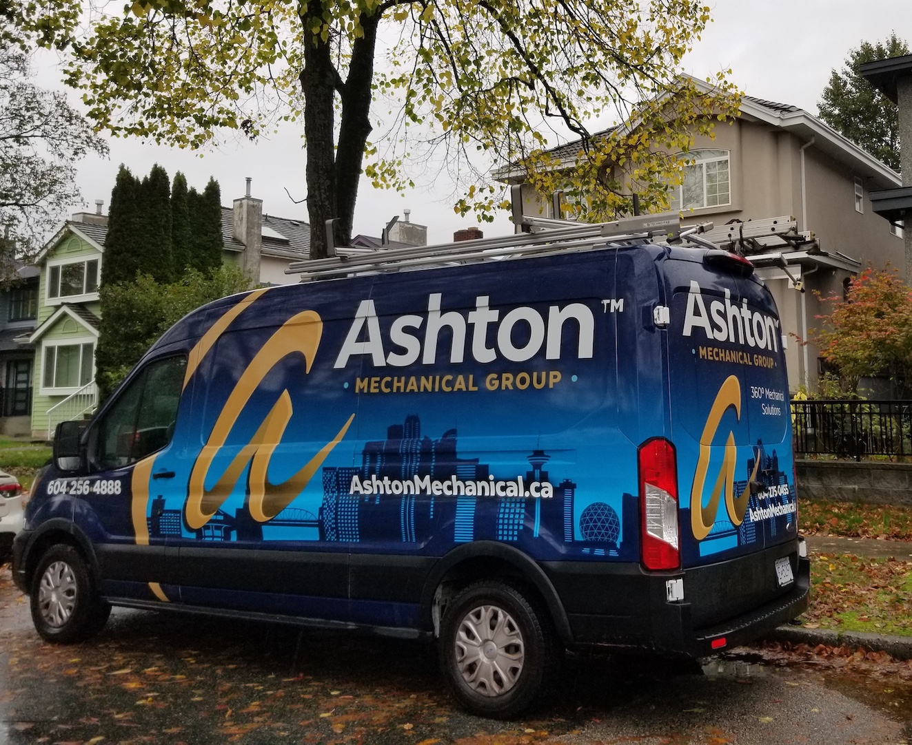 image of a customer support team for a cleaning service