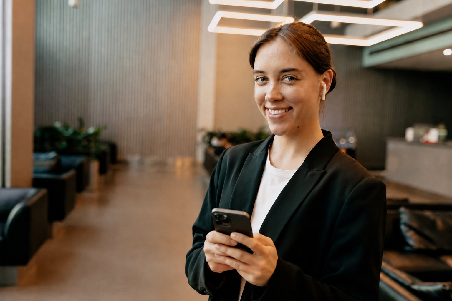 sms vs email for hiring