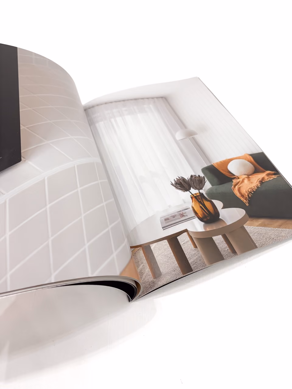 open magazine report printed by foliofox