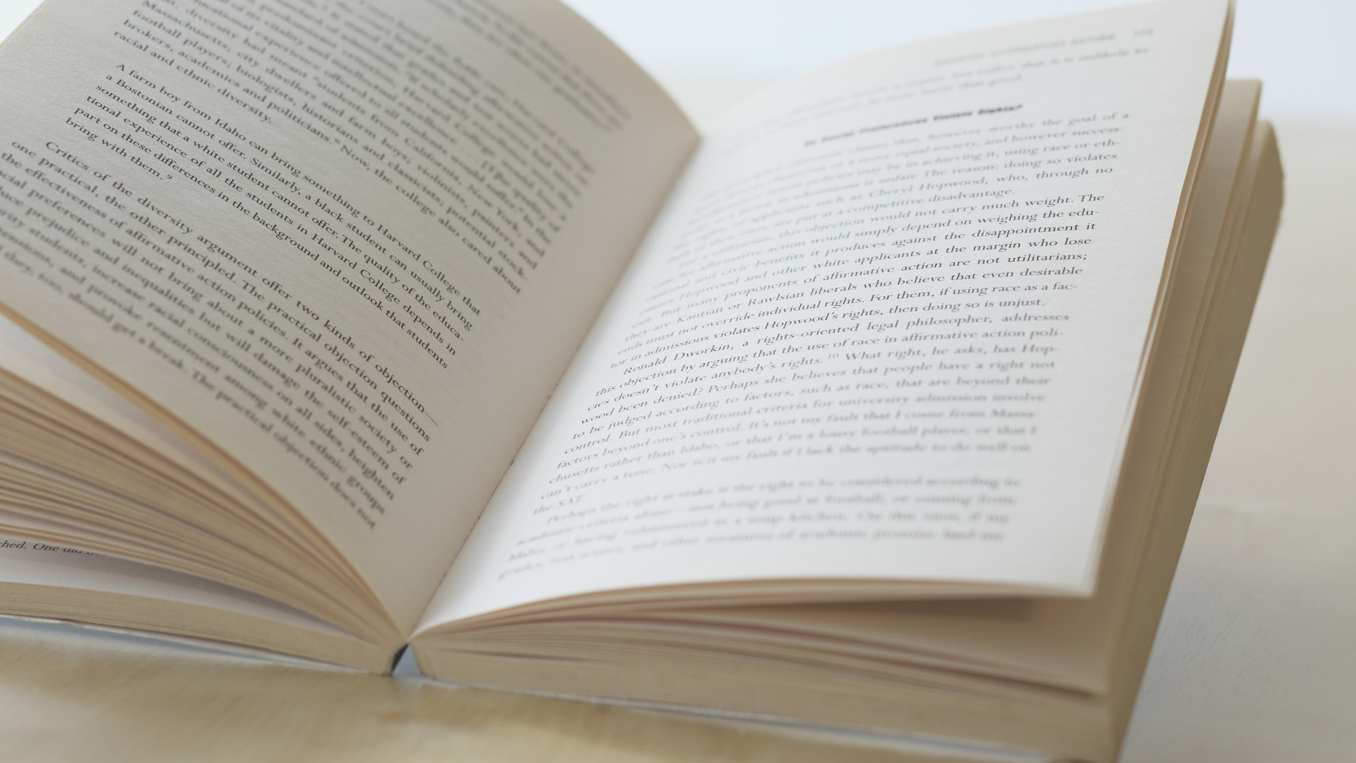 The Best Paper Types for Book Printing: A Complete Guide