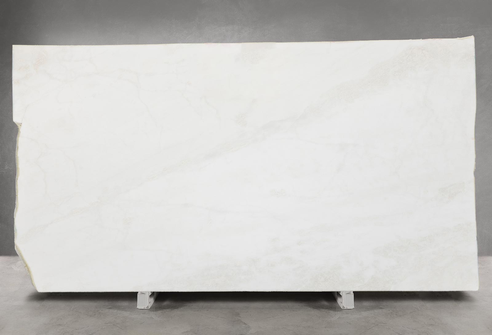 Victoria White Marble Honed Slab Block 1391