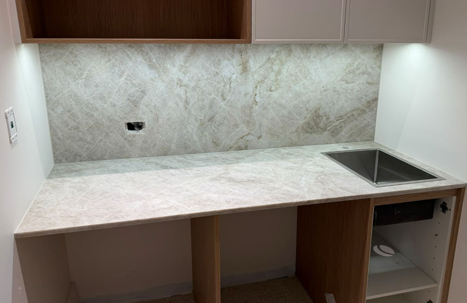 Quartzite offcut used as a splashback