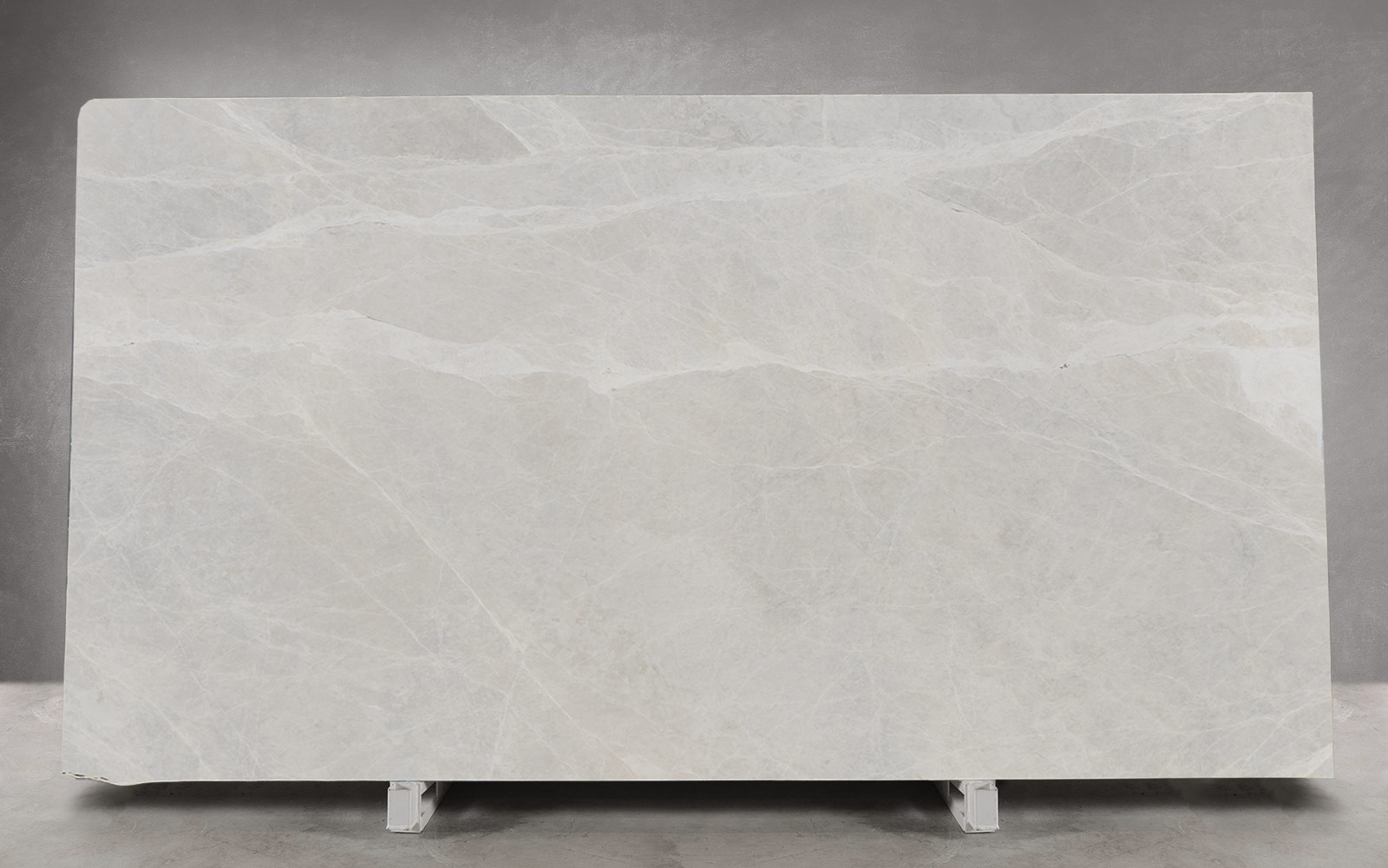 Perla Nuvola Marble Honed Slab| Block 1798
