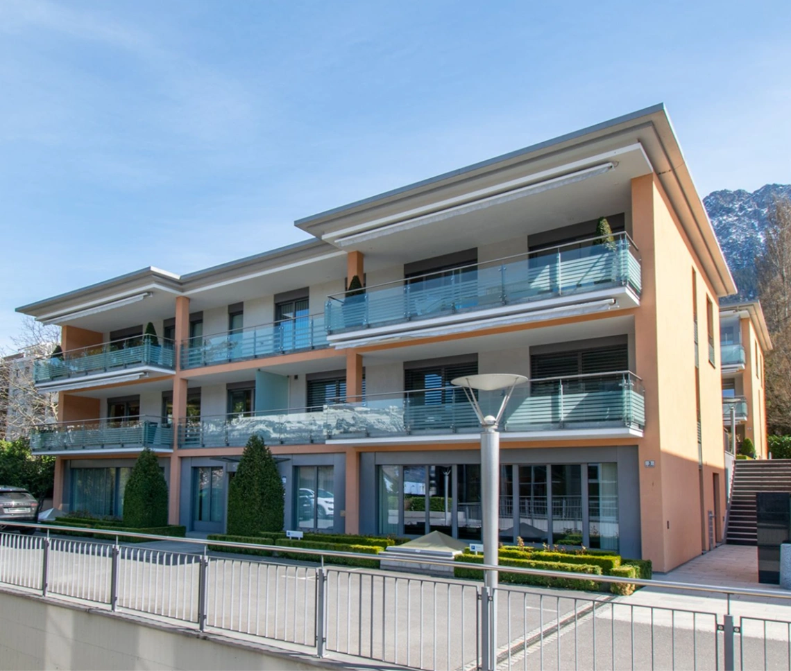 Außenansicht des Büro- und Geschäftshauses Mühleholz in Vaduz.