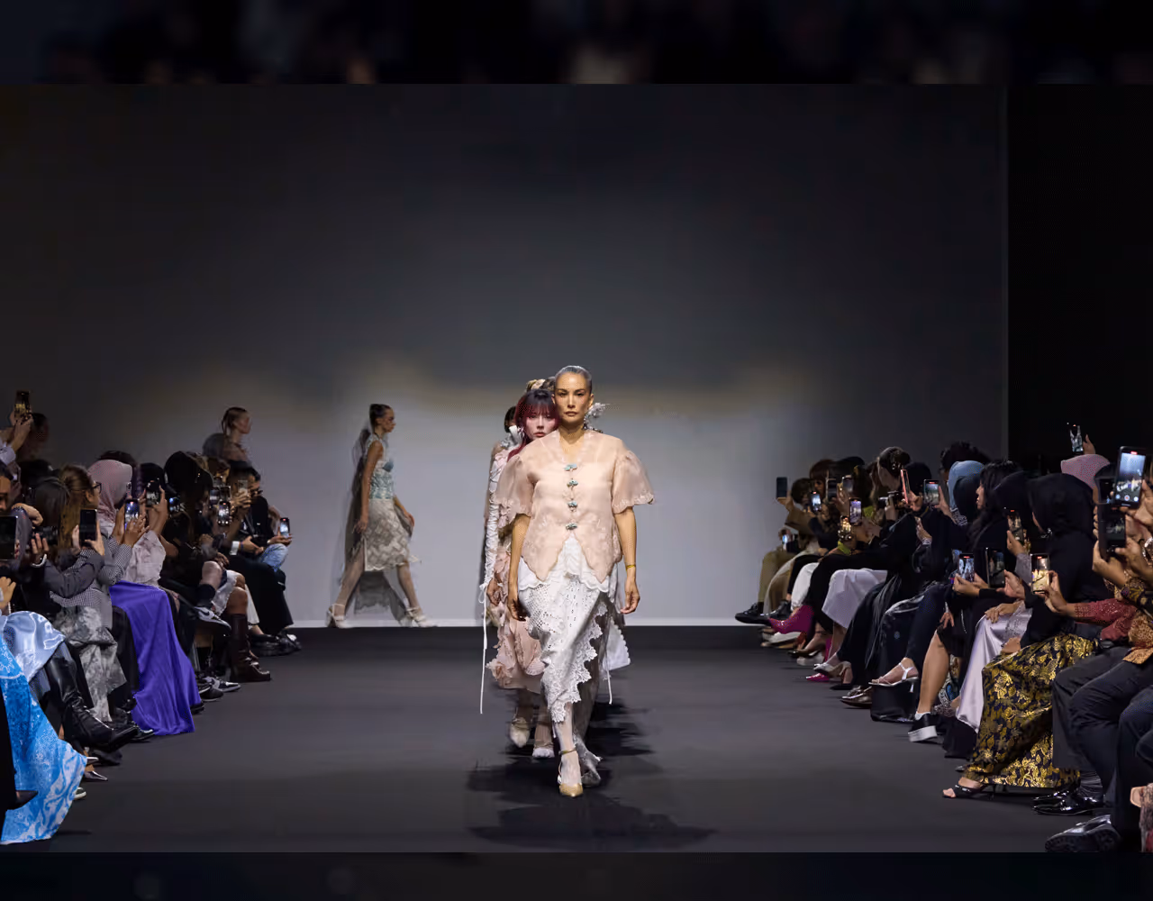Highlights from 1st Day of Dubai Fashion Week 2025-26 | D3