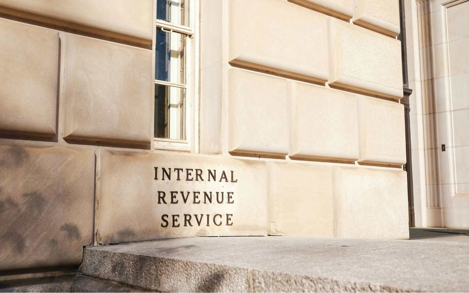 Image of the Internal Revenue Service building