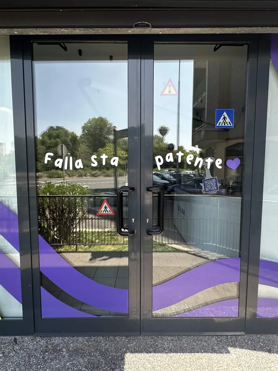 Ingresso autoscuola BRUM Milano