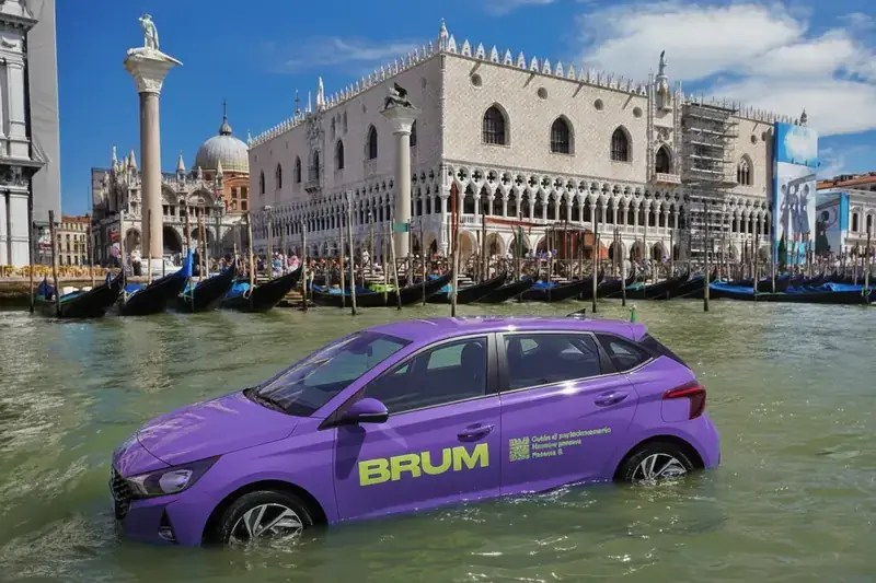 Auto BRUM viola a Venezia - autoscuola per la patente B