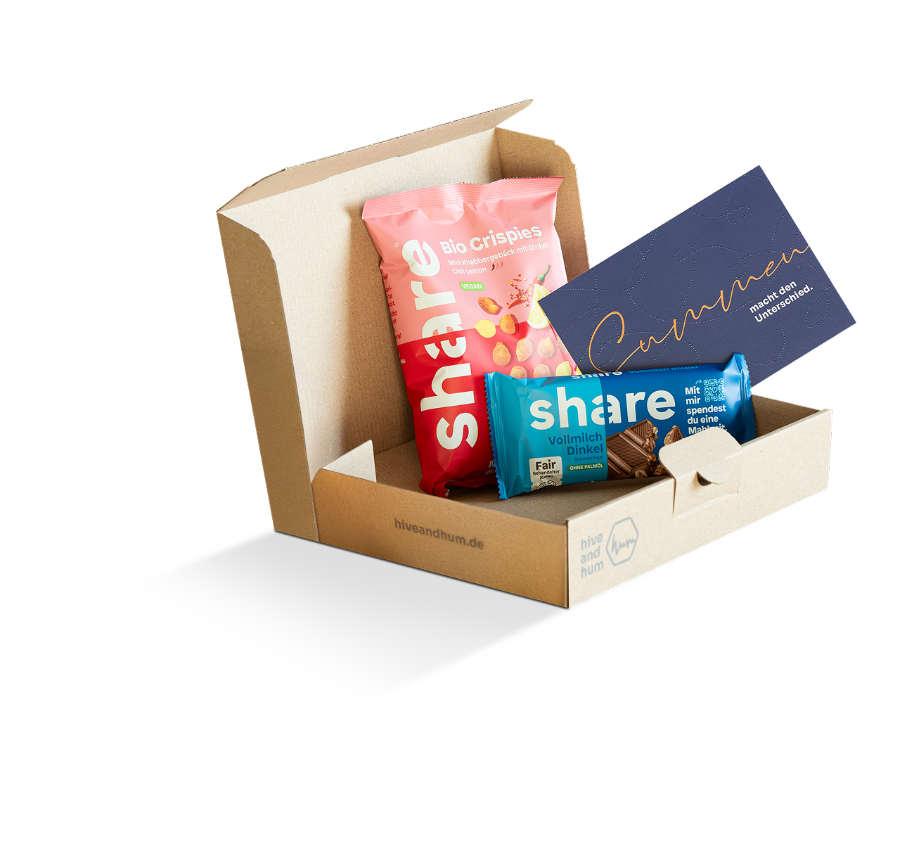 Auf einem Holztisch eine geöffnete Pappschachtel mit Snacks, ein Smartphone und verschiedene Informationsblätter, darunter eines mit dem Titel „Sich besser kennenlernen“.