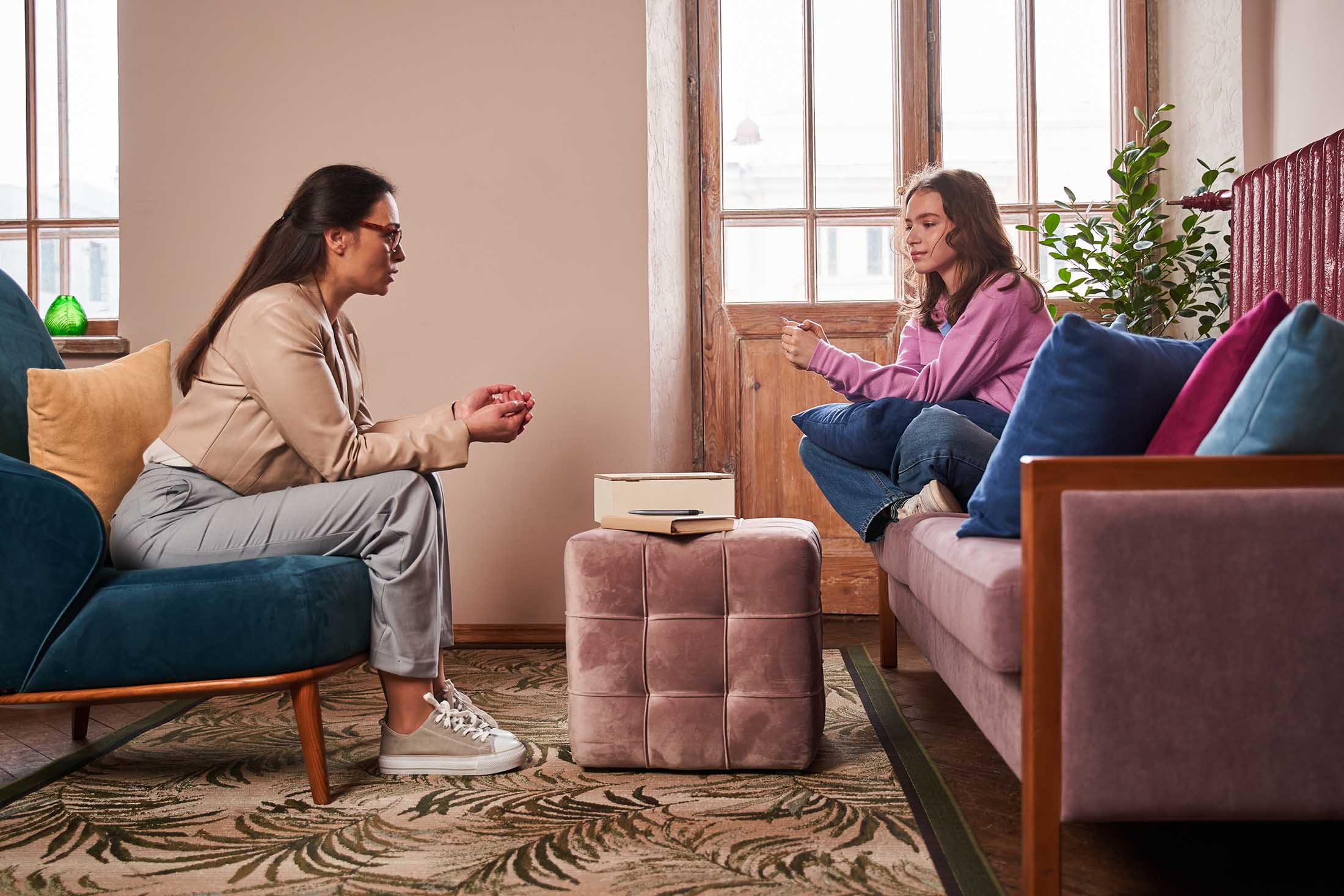 Suicide therapy meeting with a young girl