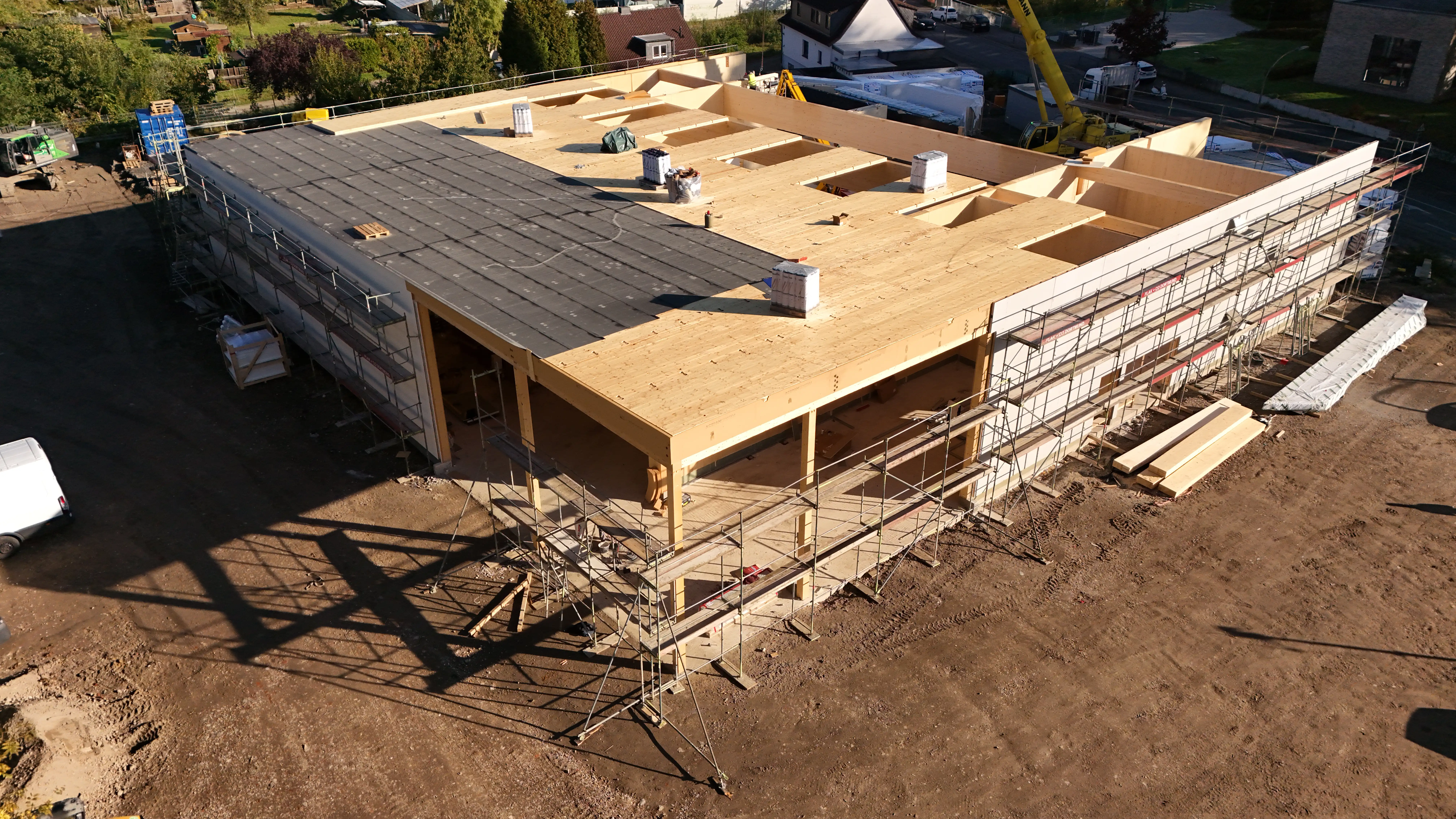 Handelsimmobilie aus Holz mitten im Bau