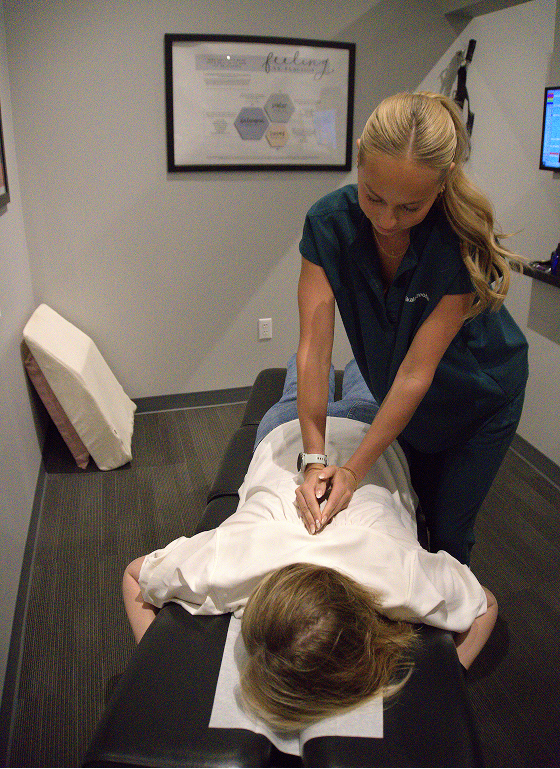 Chiropractic care session in progress at Elite Wellness Chiropractic