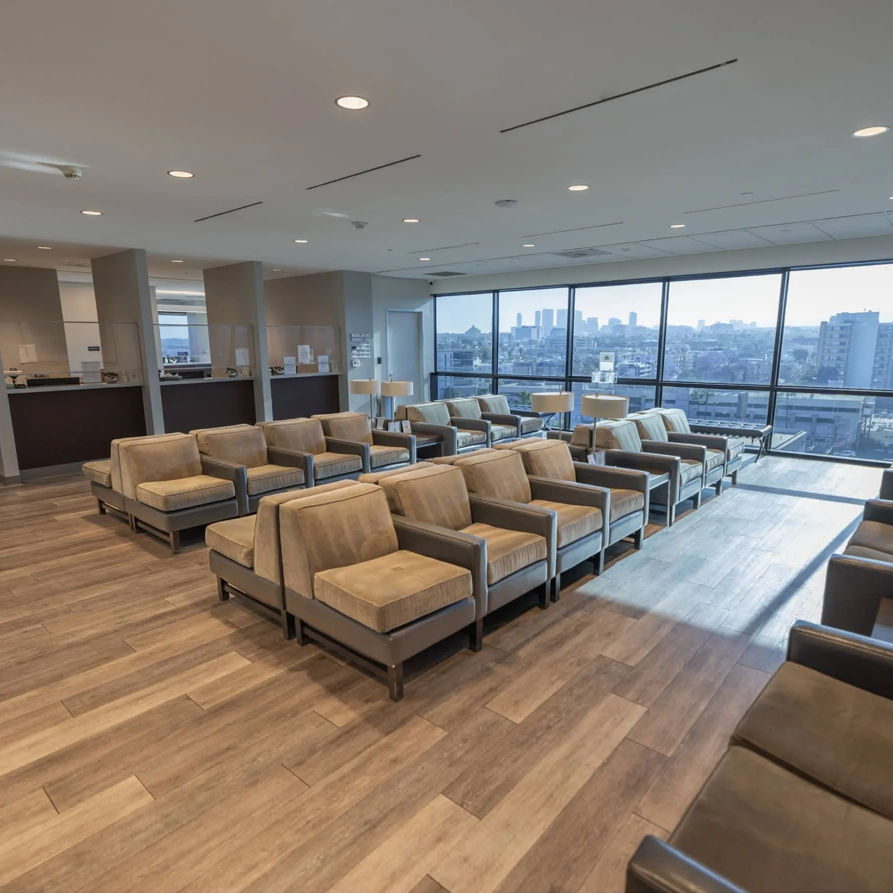 Neurosurgery_patients_in_Los_Angeles_CA_during_spine_and_brain_surgery