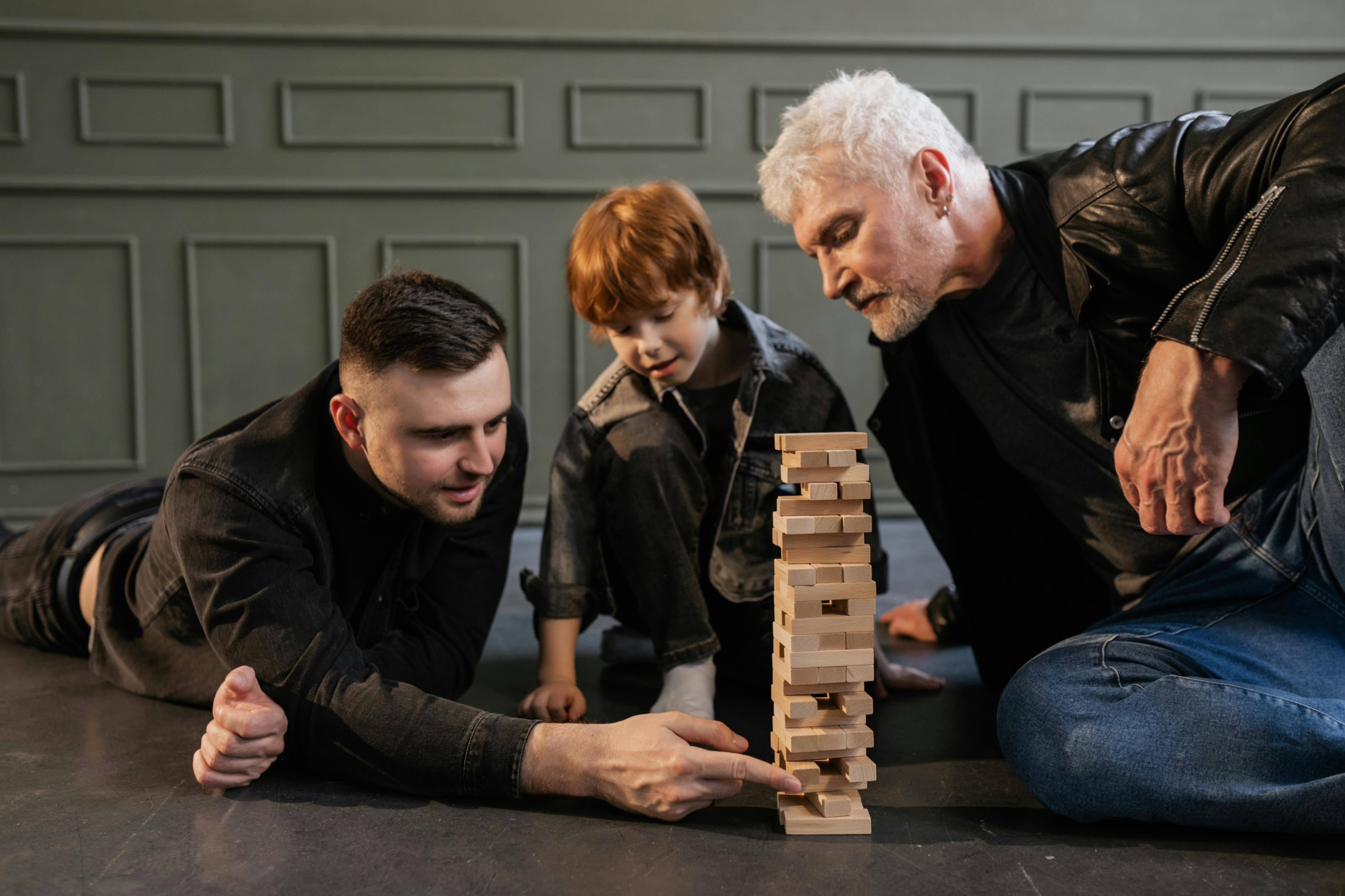 [team] image of teamwork in the studio (for a graphic design studio)