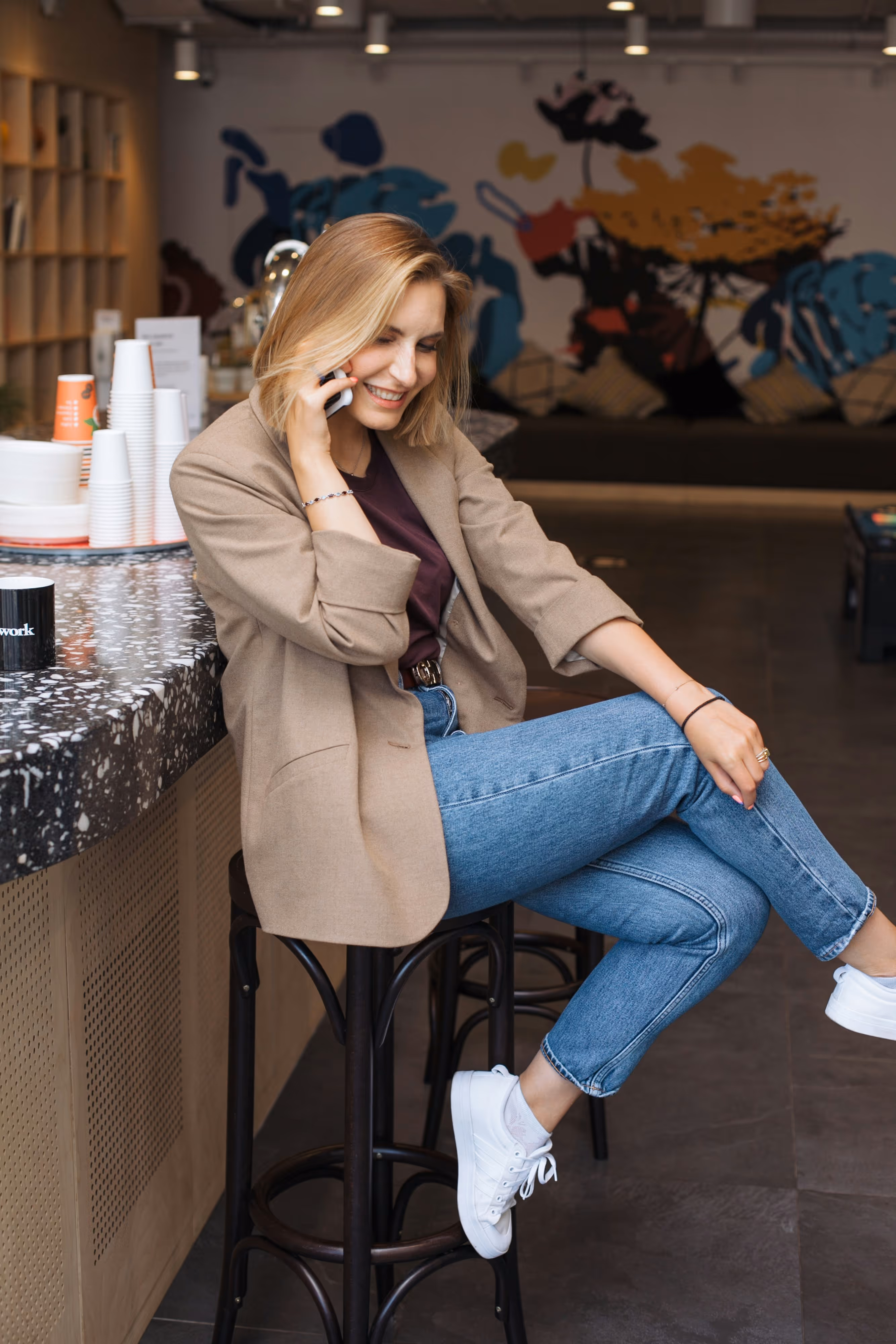 A women booking a call for Optimized Cleaning