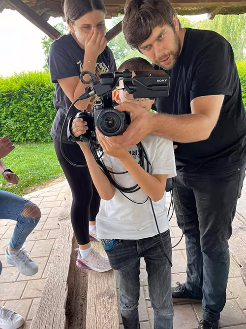 Projekt „Mladi mladima – poticanje razvoja filmskih družina u novim sredinama“ – suradnja SKIG-a iz Gunje i osnovne škole u Drenovcima