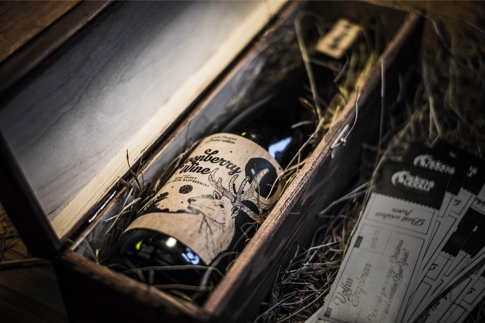 MOONBERRY WINE PACKAGING DESIGN
