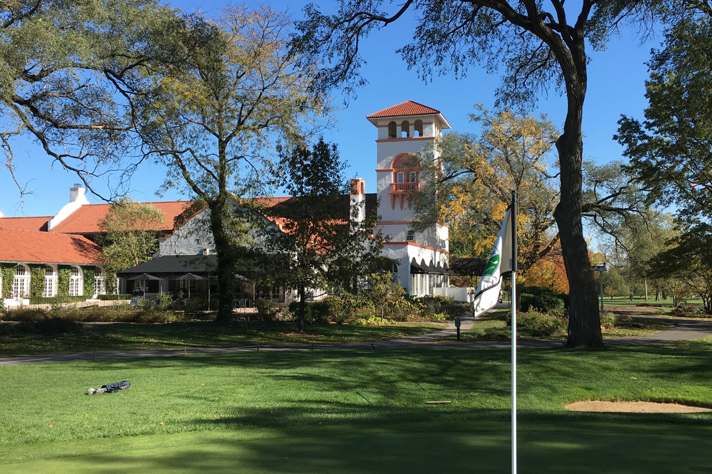 A Golden Age Public: Ravisloe