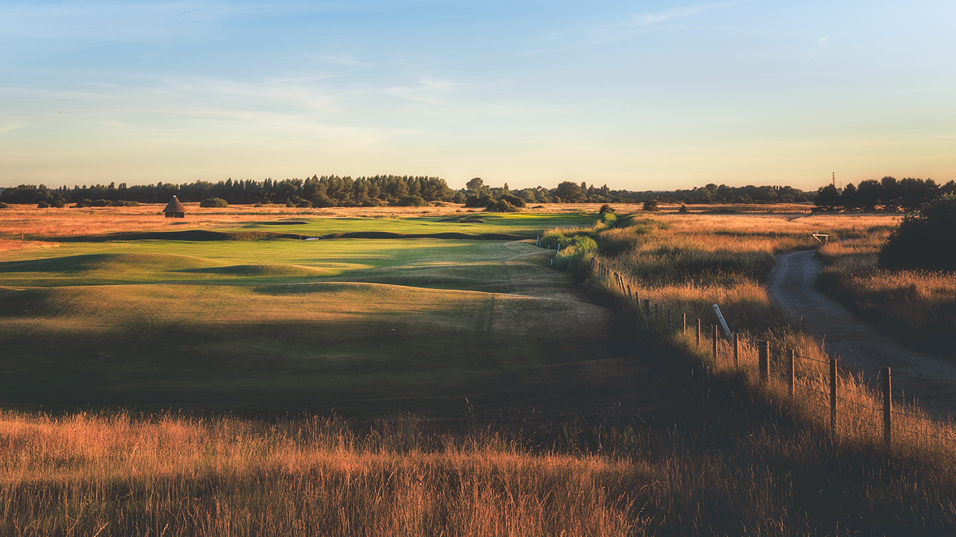 The Simple Design Principles Behind No. 14 at Royal St. George’s