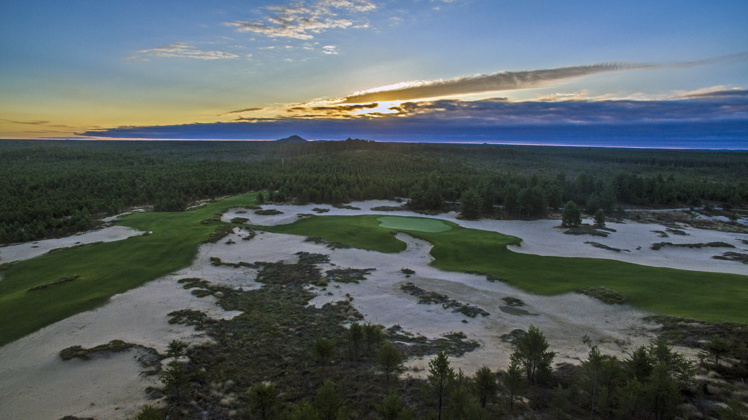 Angles of playability: The 8th at Mammoth Dunes