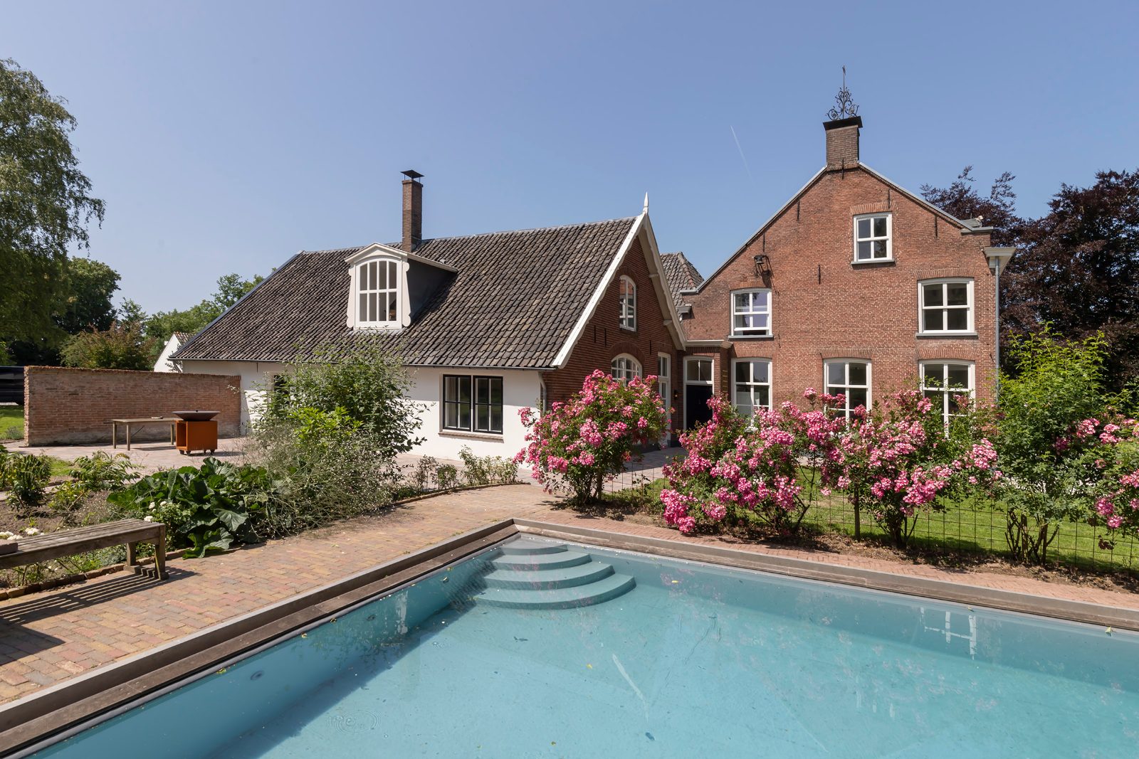 Ladies Who Lit Reading Retreat at Huis ten Ham, Netherlands