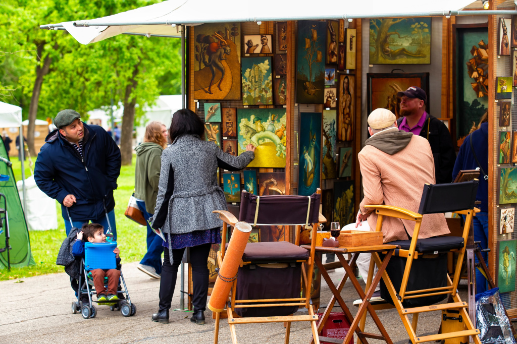 Your Perfect Houston Weekend: Bayou City Art Festival in Memorial Park