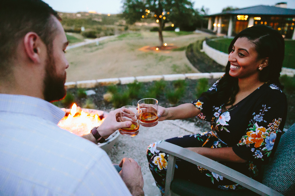 One Lone Star, Two Ways to Escape This Fall