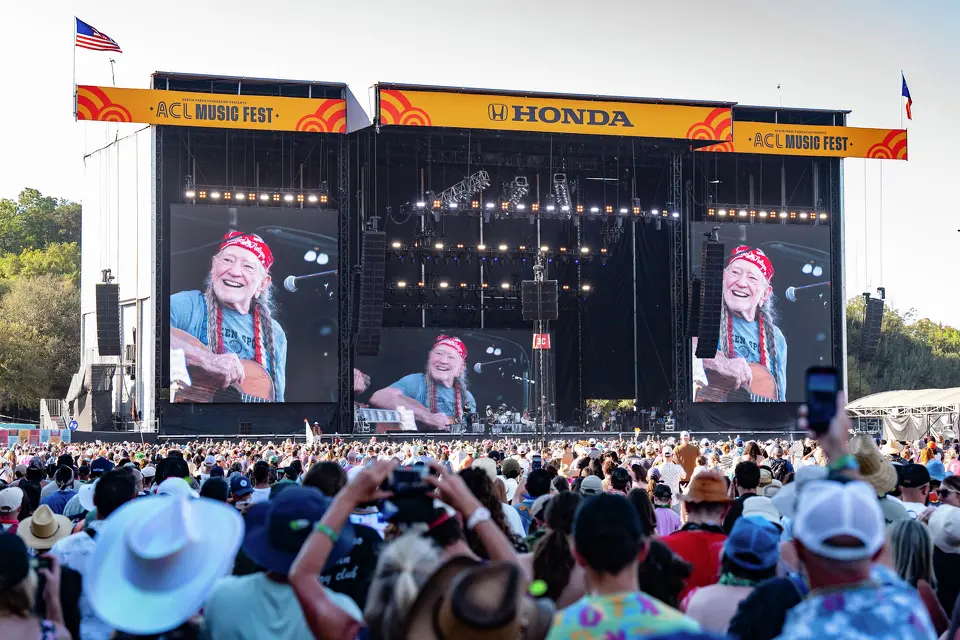 Texas Scores 2 of the 10 Most Fun Cities in America, Report Shows