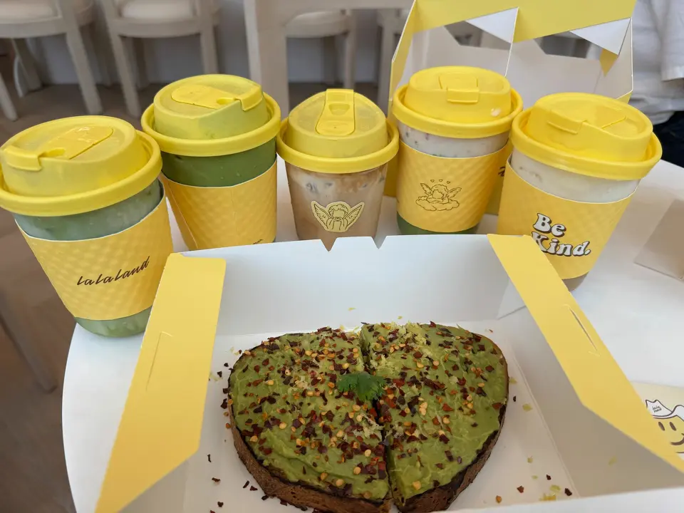 Viral Sensation La La Land Kind Cafe Draws Long Lines in San Antonio Debut