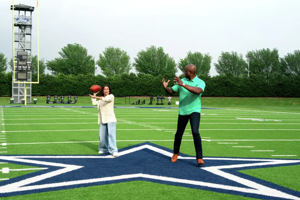 Eva Longoria and DeMarcus Ware visit 2 D-FW restaurants in 'NFL Hometown Eats' TV show