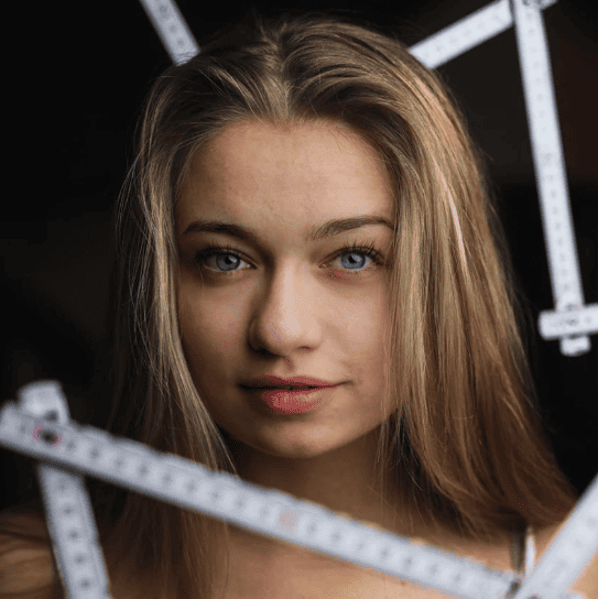 Portrait Elektrikerin Anna Lena