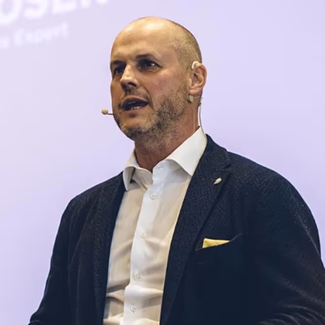 Portrait Jens Löser