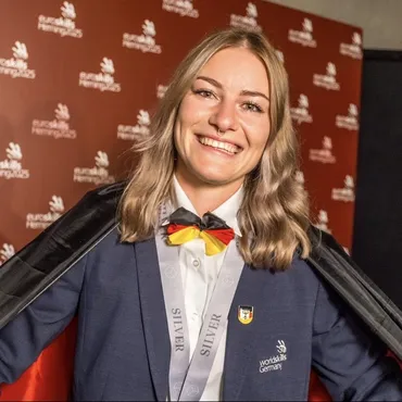 Portrait Anna Huellner