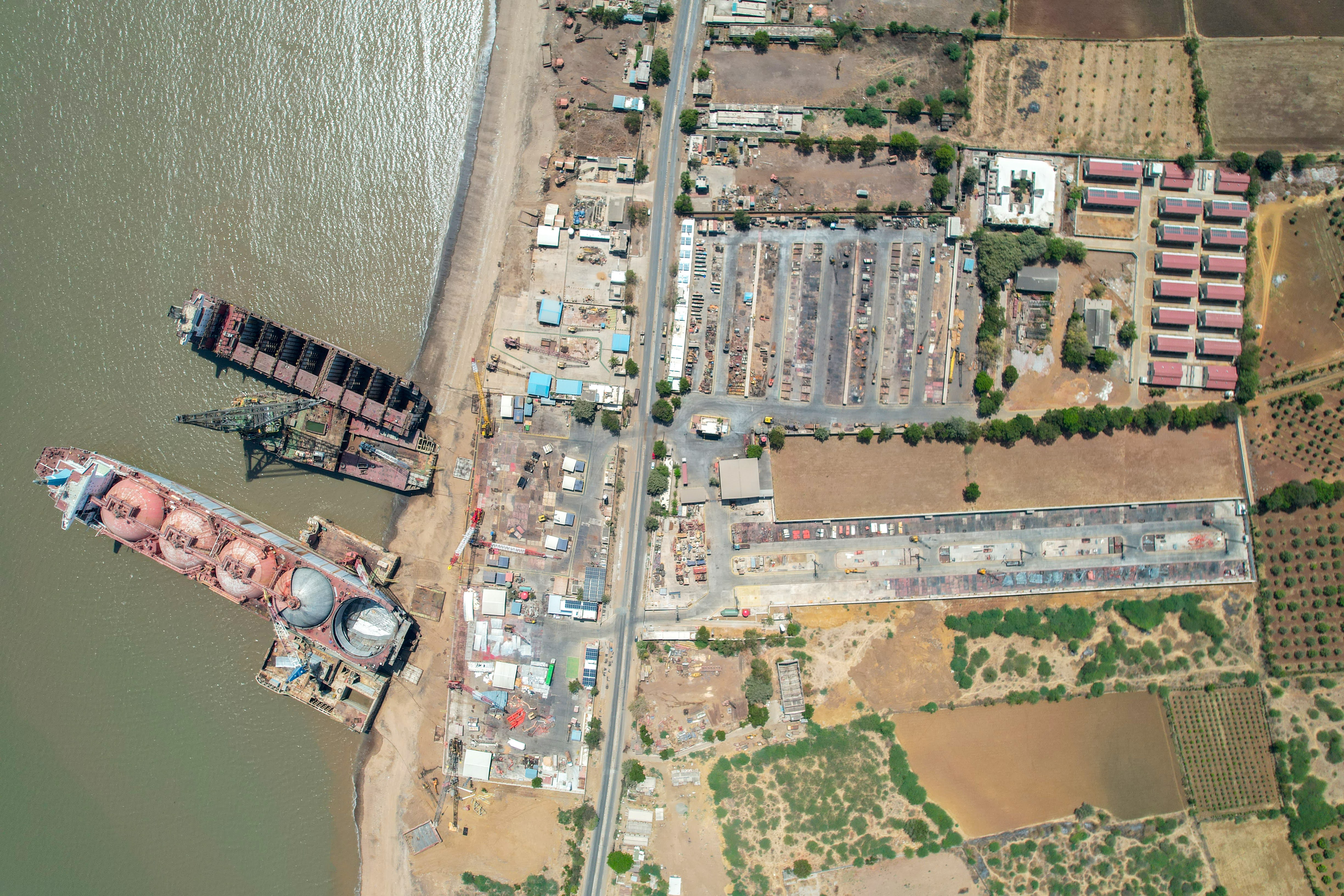 Step-by-Step Guide to the Ship Dismantling Process