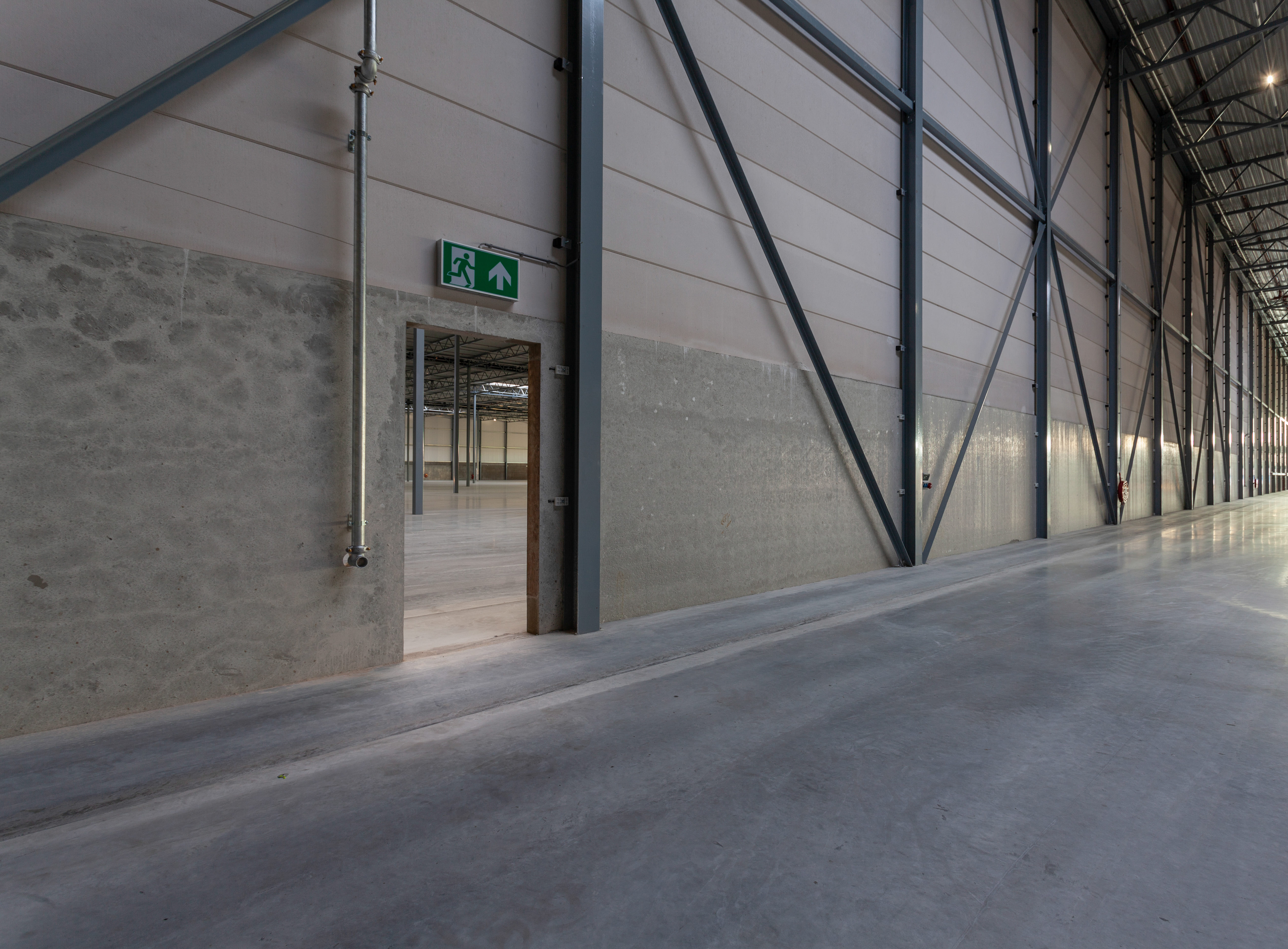 imagen de caja - venta y arriendo de bodegas