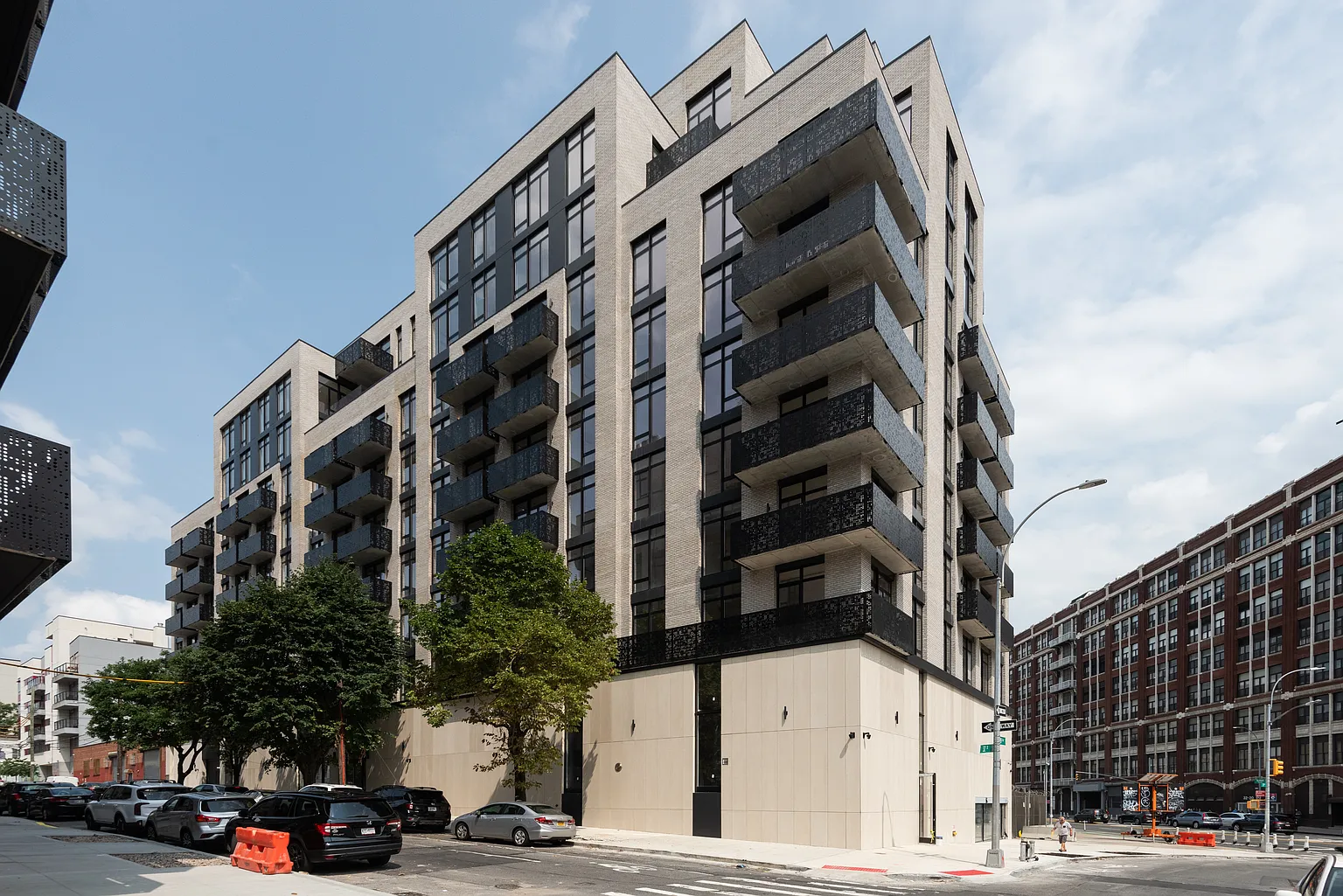 38-27 32nd St 129 Units