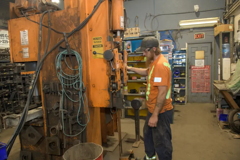 Diesel mechanic at work in Ottawa, ON