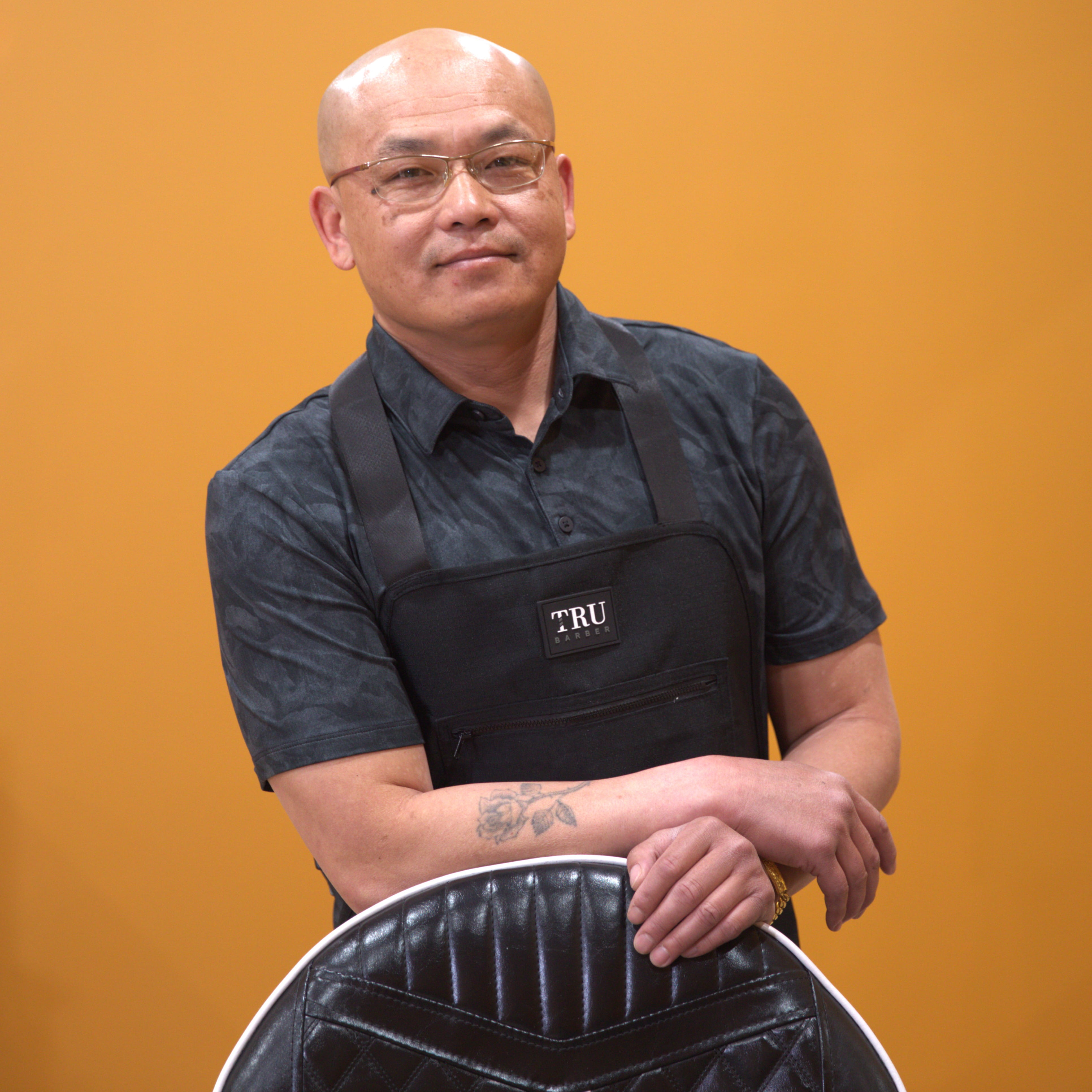 Lee Pao Vue, founder and barber at Gold Image Barbershop