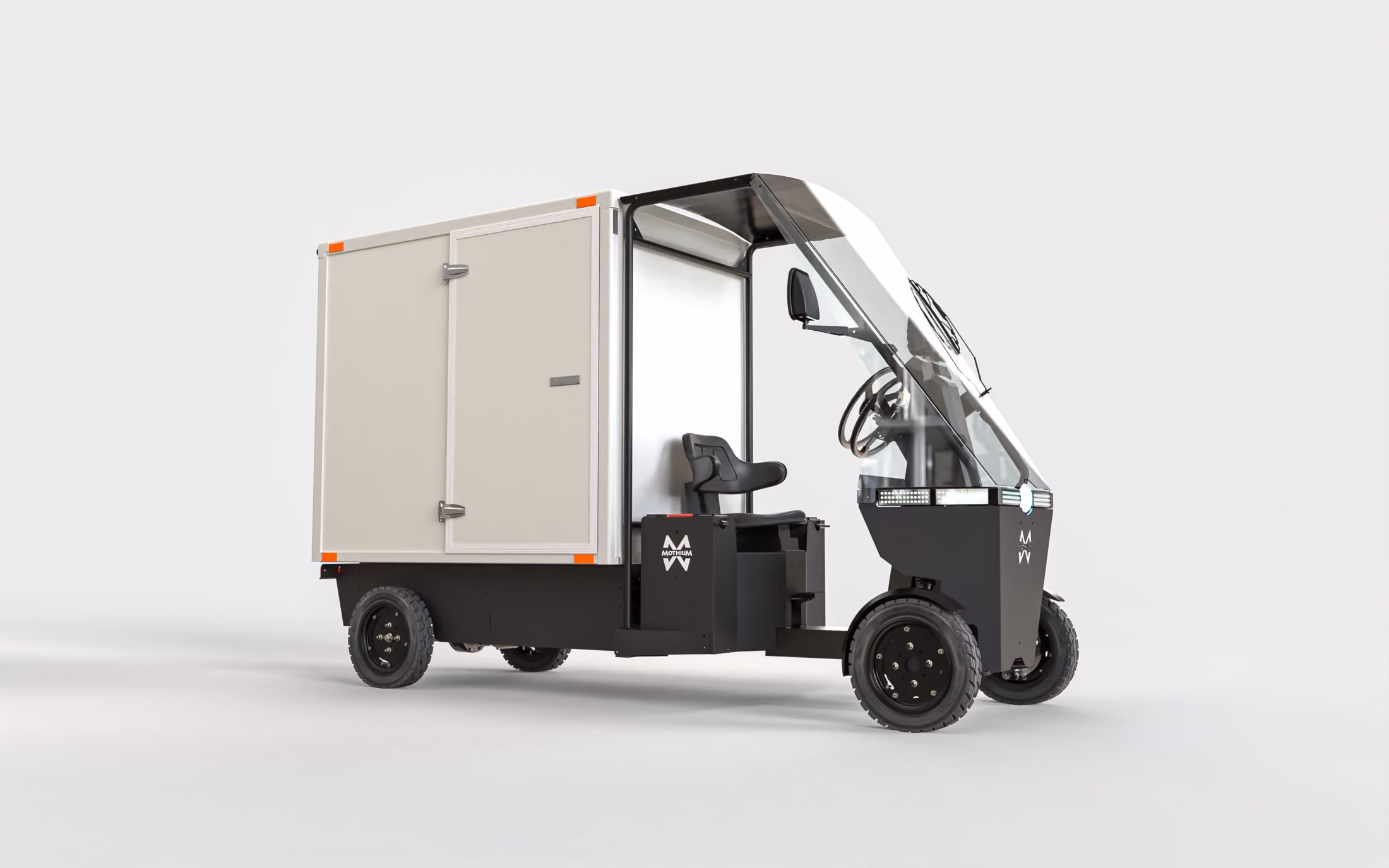 Mothium eCargoBike with a two-door cargo box