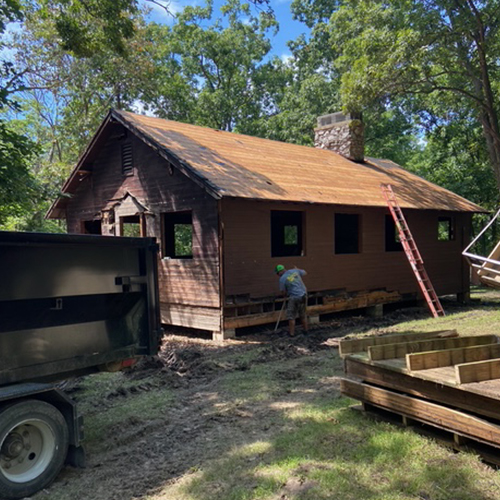 oak point cabin before reno