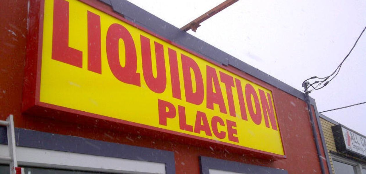 Does Summer Heat Damage Illuminated Signs? Here's How to Protect Yours