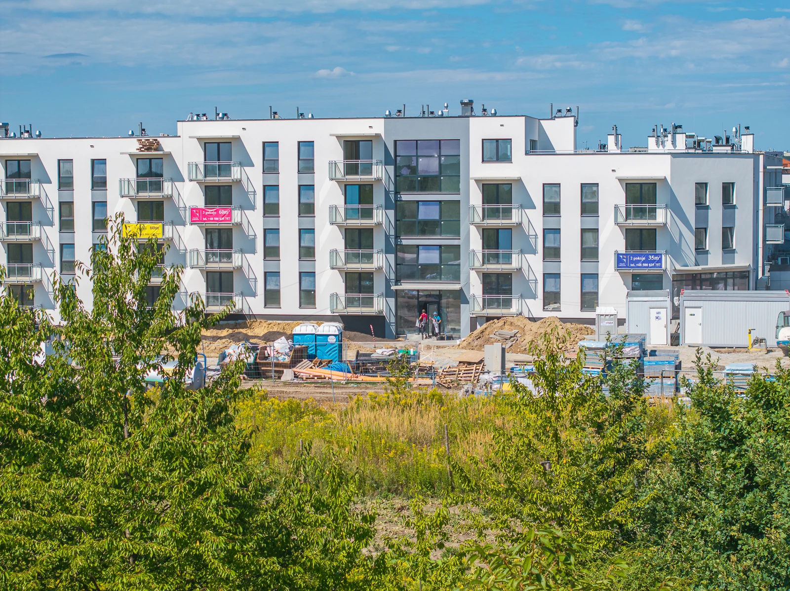 Gotowa elewacja budynku Osiedla Latawców — sierpień 2026