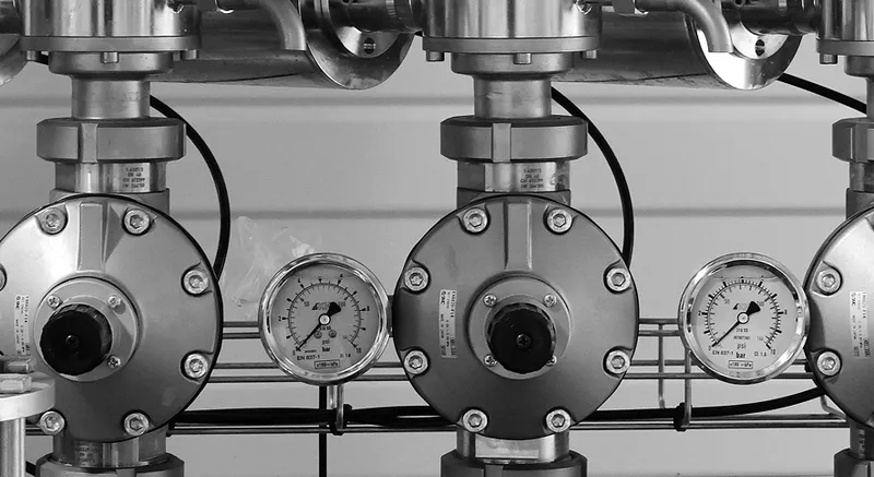 Luxury interior fit out of a villa in Palm Jumeriah with custom shelving, modern decor, and premium marble flooring.