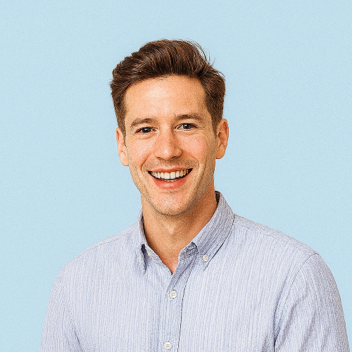 What Our Clients Say Sophie Moore Testimonal - Laundry X Webflow Template