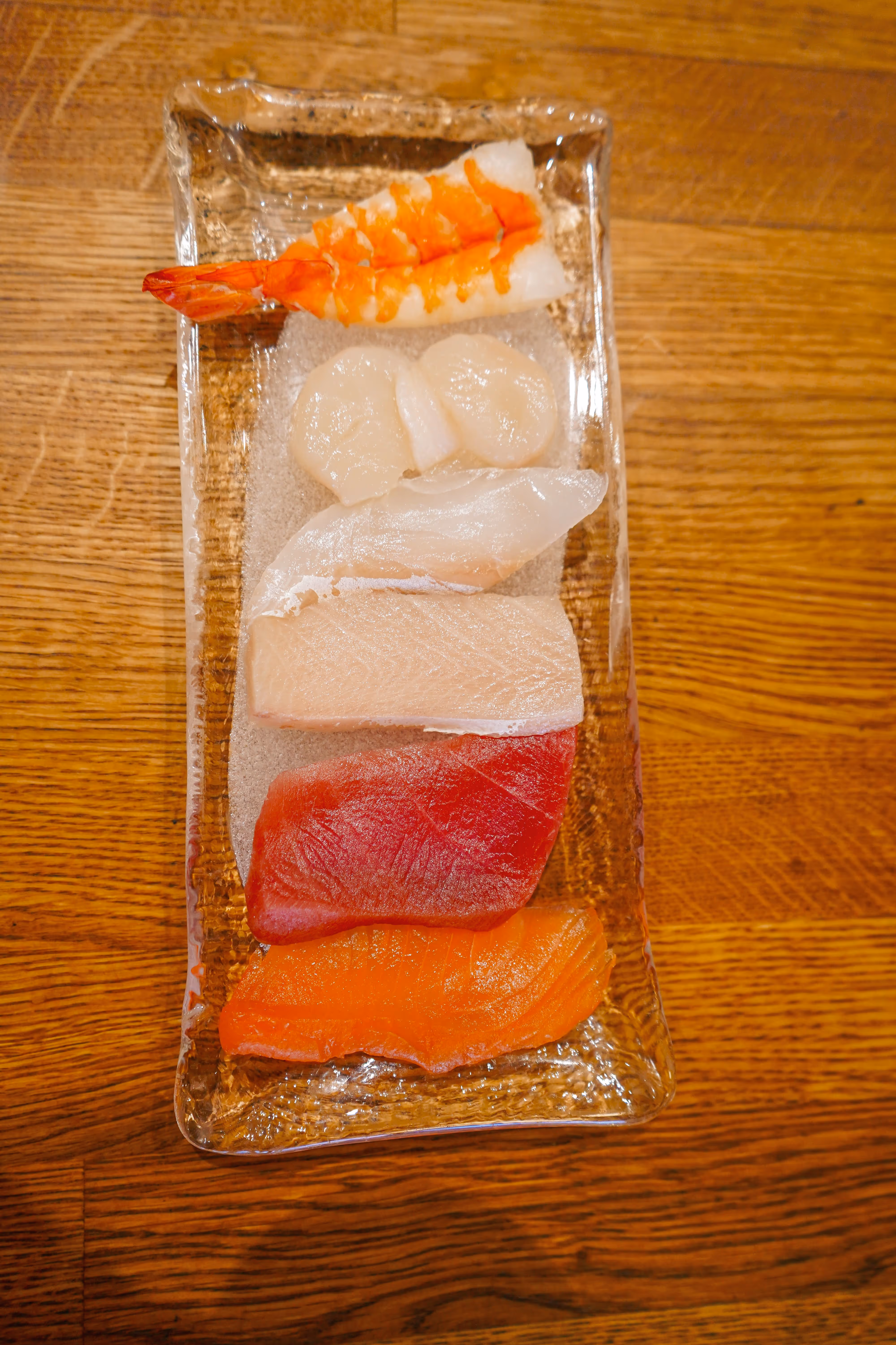 Nigiri Sushi Platte mit Lachs & Thunfisch im ZEN Restaurant Köln