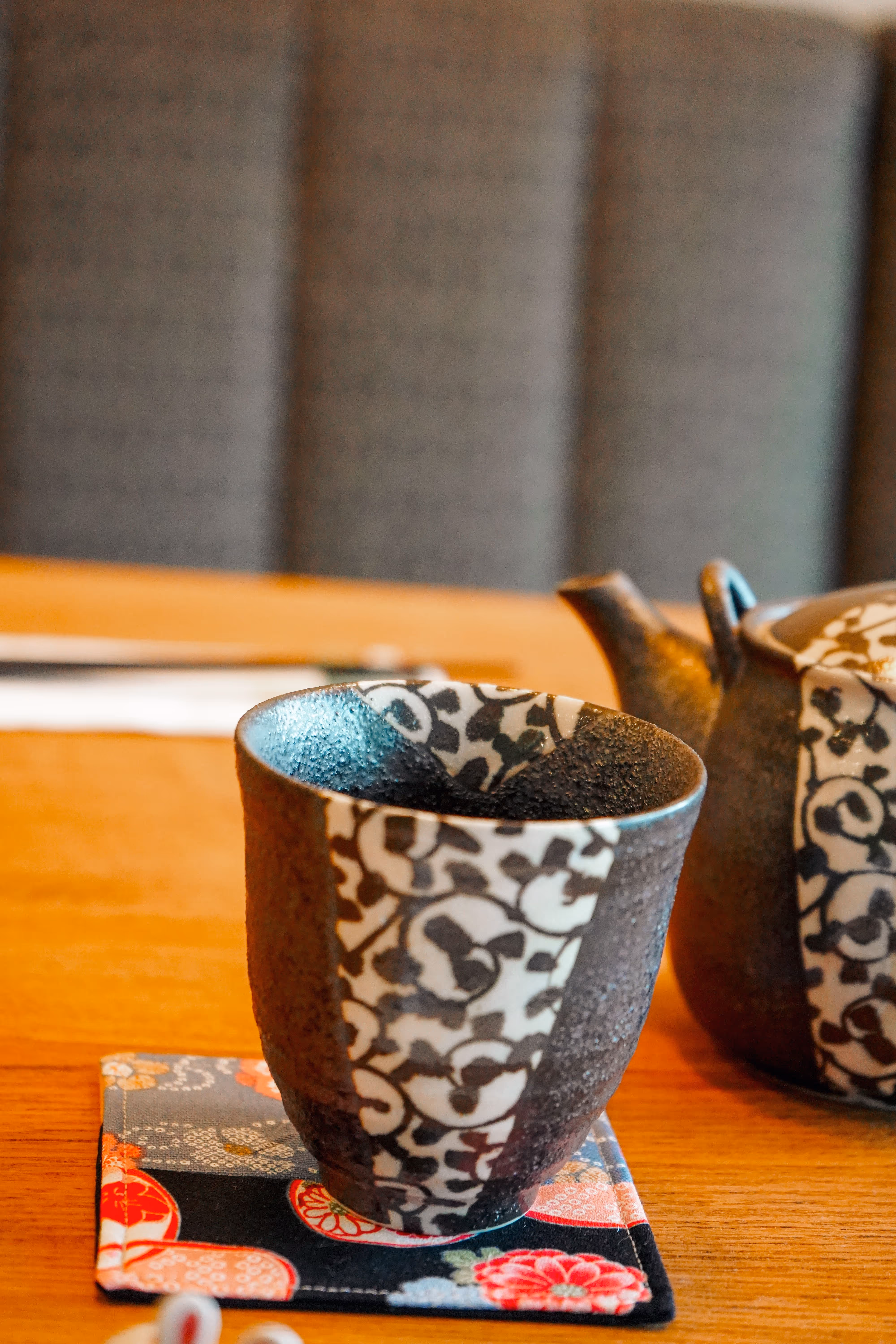 Japanische Teetassen im ZEN Restaurant Köln