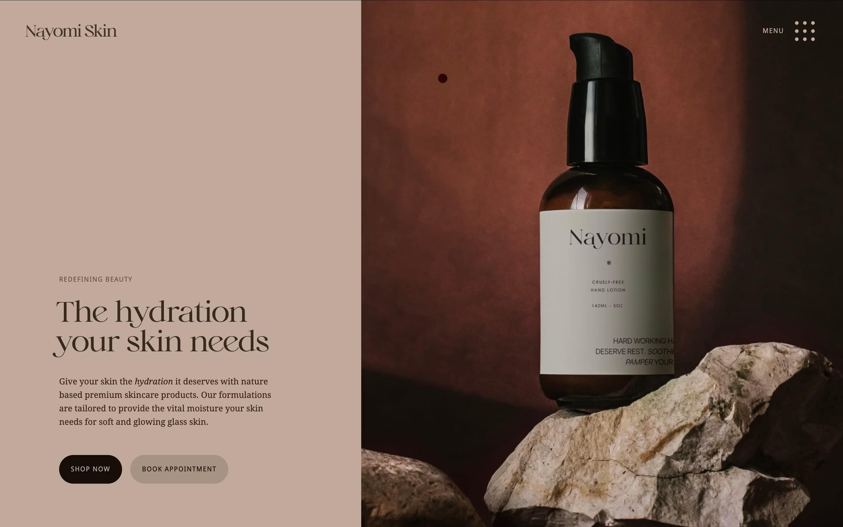 Webdesign für Nayomi Skin – Premium-Skincare-Website mit Produktpräsentation einer luxuriösen Handlotion in minimalistischem Layout.