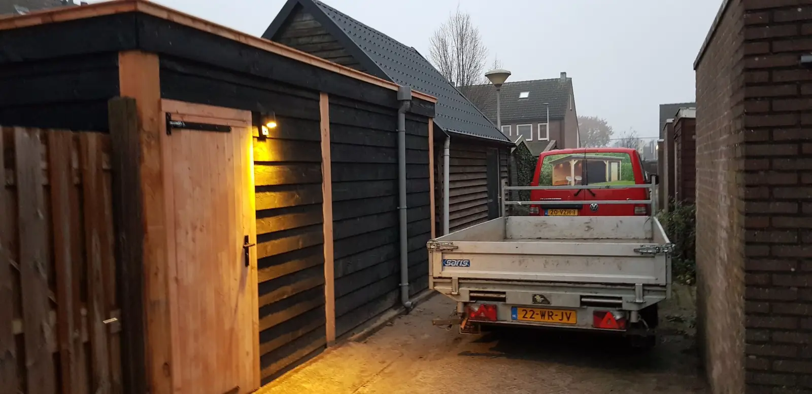 Schuur met overkapping, Wanneperveen