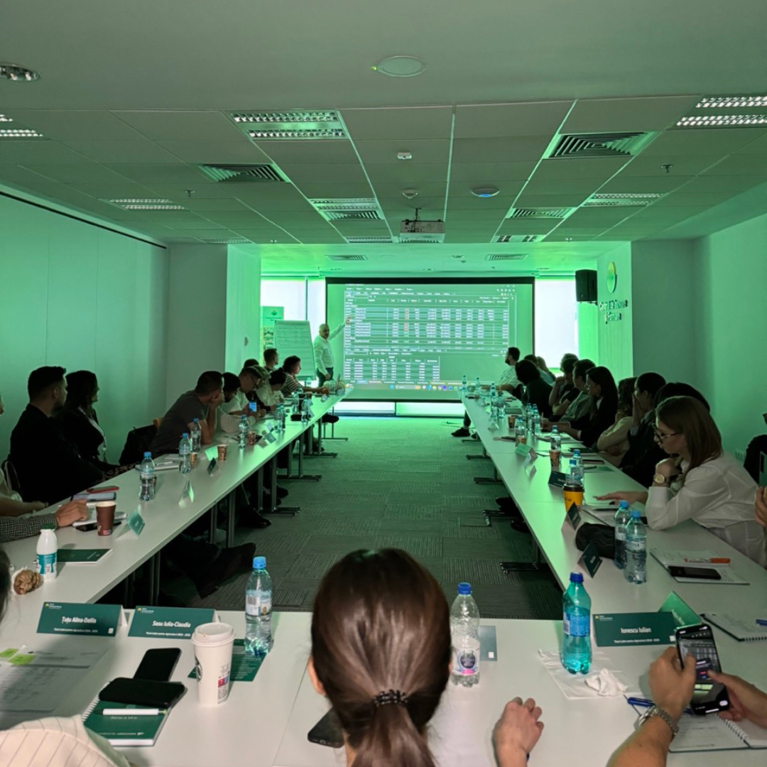 tinerii din programul Tineri Lideri pentru Agricultura la cursuri